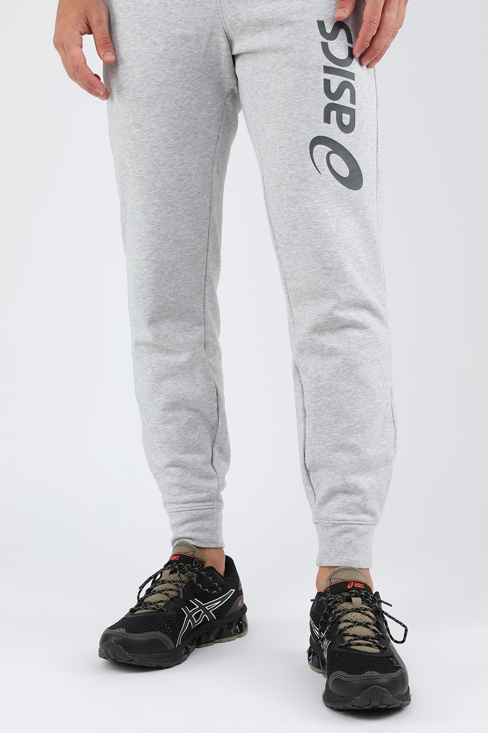 תמונת כל הלוק של נעלי ריצה ג'ל קוואנטום 360 מטרופוליס בשחור